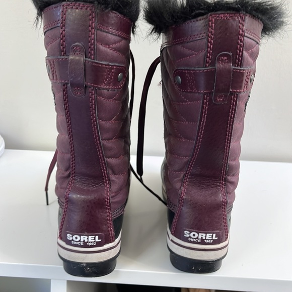 Sorel Boots - Picture 5 of 6